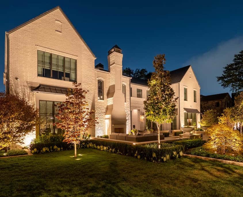 outdoor-lighting-dallasP1192396-HDR-w
